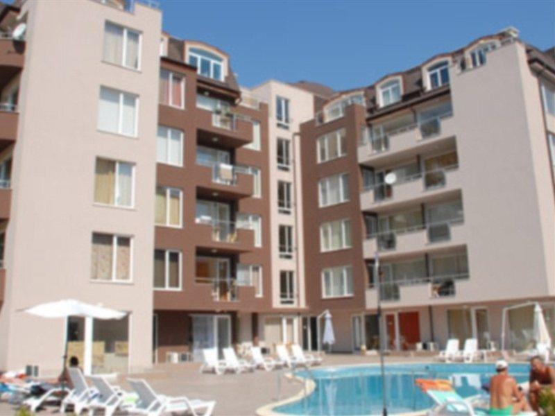 Stella Polaris Apartcomplex Pantai Sunny Bagian luar foto