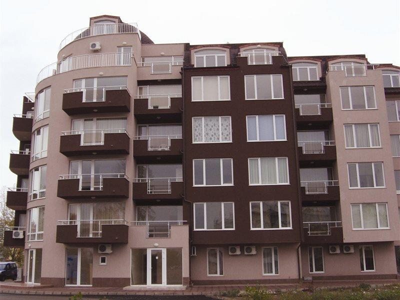 Stella Polaris Apartcomplex Pantai Sunny Bagian luar foto